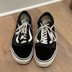 Black Lace Up Vans Men’s size 10.5, Women’s 12.0